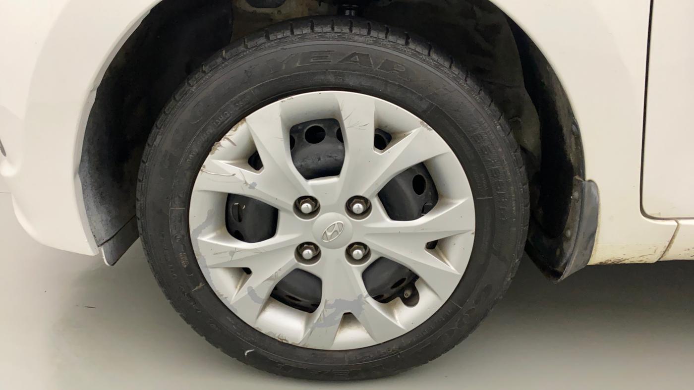 2015 Hyundai Grand i10 MAGNA 1.2 KAPPA VTVT, Petrol, Manual, 41,453 km, Left Front Wheel