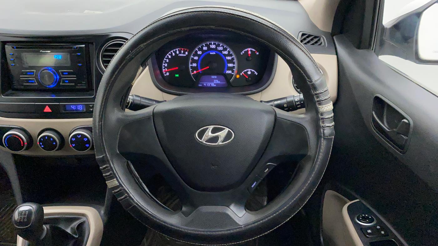 2015 Hyundai Grand i10 MAGNA 1.2 KAPPA VTVT, Petrol, Manual, 41,453 km, Steering Wheel Close Up