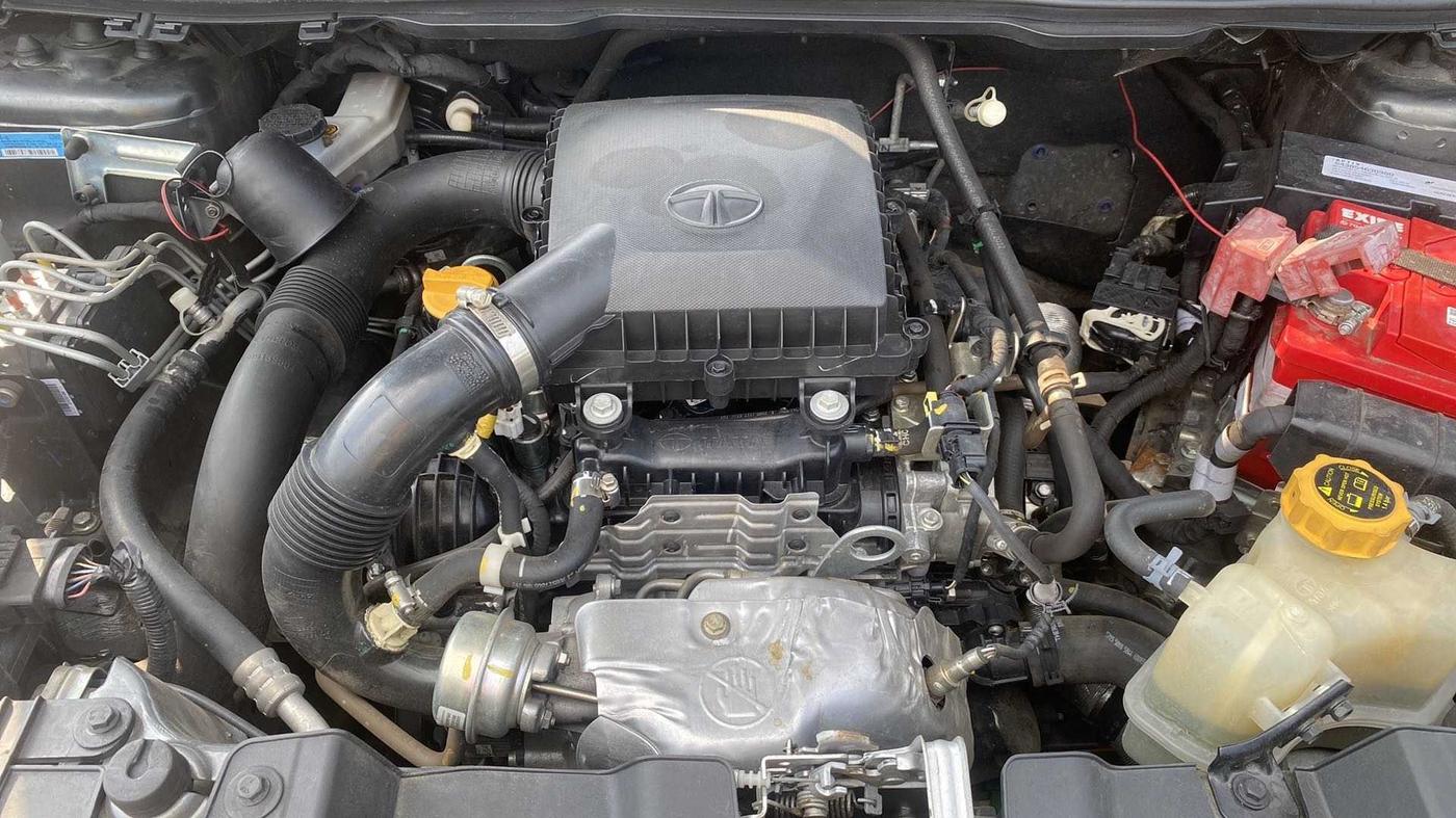 2022 Tata NEXON XE PETROL, Petrol, Manual, 21,025 km, Open Bonet