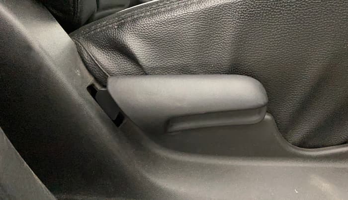 2020 Maruti Vitara Brezza LXI, Petrol, Manual, 48,553 km, Driver Side Adjustment Panel