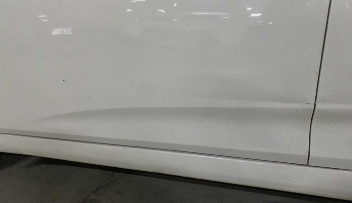 2015 Hyundai Verna FLUIDIC 4S 1.4 VTVT, Petrol, Manual, 95,537 km, Rear left door - Minor scratches