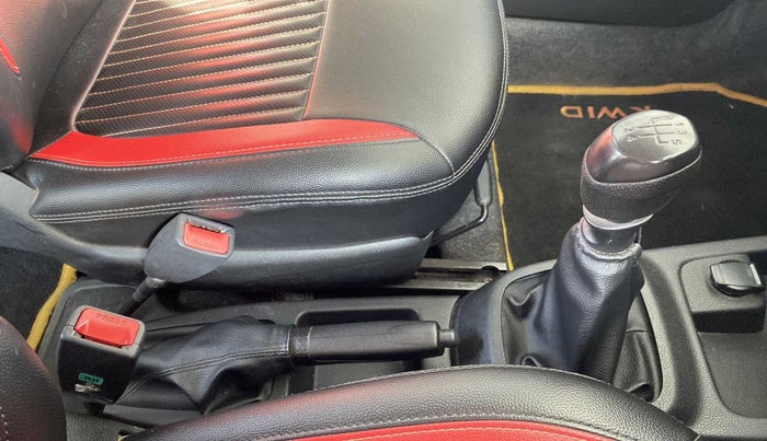 2019 Renault Kwid RXL, Petrol, Manual, 86,392 km, Gear Lever