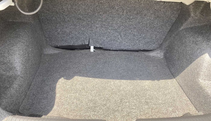 2019 Volkswagen Ameo TRENDLINE 1.0L, Petrol, Manual, 23,023 km, Boot Inside
