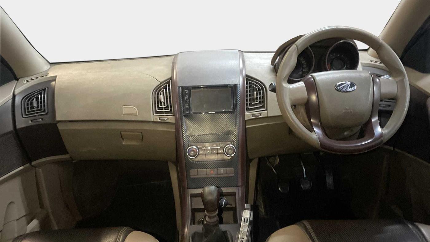 2014 Mahindra XUV500 W4, Diesel, Manual, 93,677 km, Dashboard