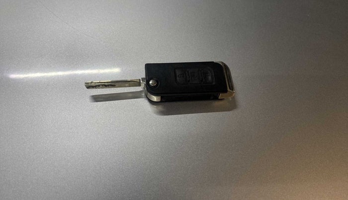 2014 Mahindra XUV500 W4, Diesel, Manual, 93,677 km, Key Close Up