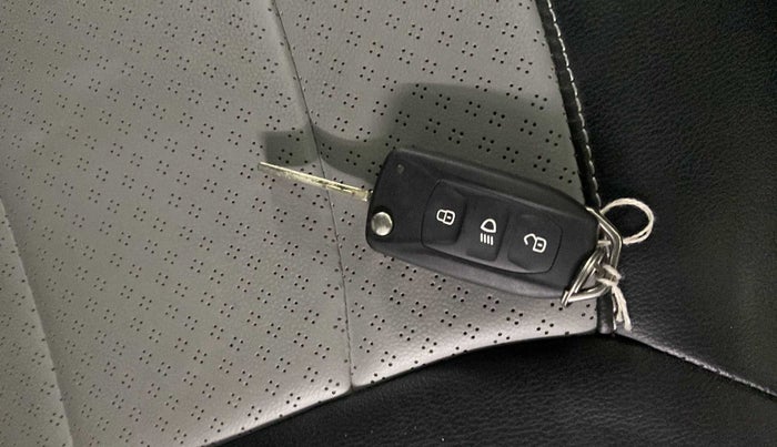 2021 Tata Tiago XZ PETROL, Petrol, Manual, 15,993 km, Key Close Up
