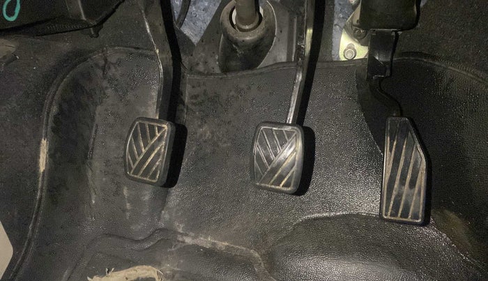 2021 Maruti New Wagon-R LXI CNG 1.0, CNG, Manual, 42,925 km, Pedals