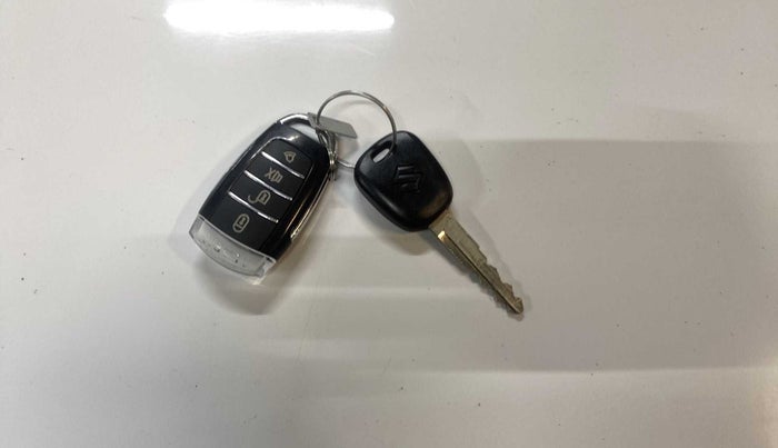 2021 Maruti New Wagon-R LXI CNG 1.0, CNG, Manual, 42,925 km, Key Close Up