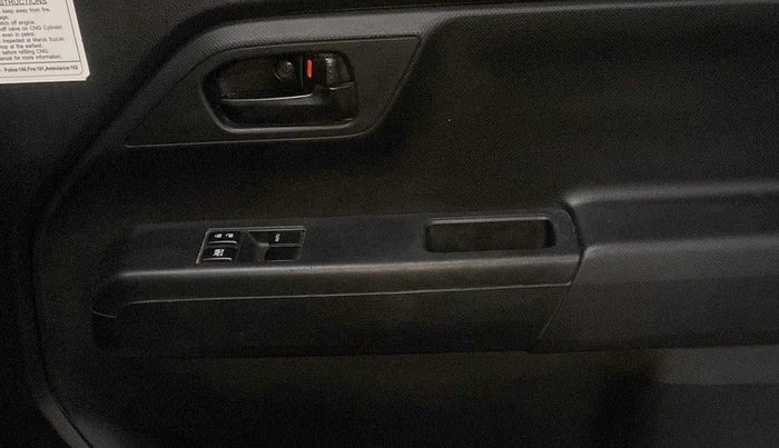 2021 Maruti New Wagon-R LXI CNG 1.0, CNG, Manual, 42,925 km, Driver Side Door Panels Control