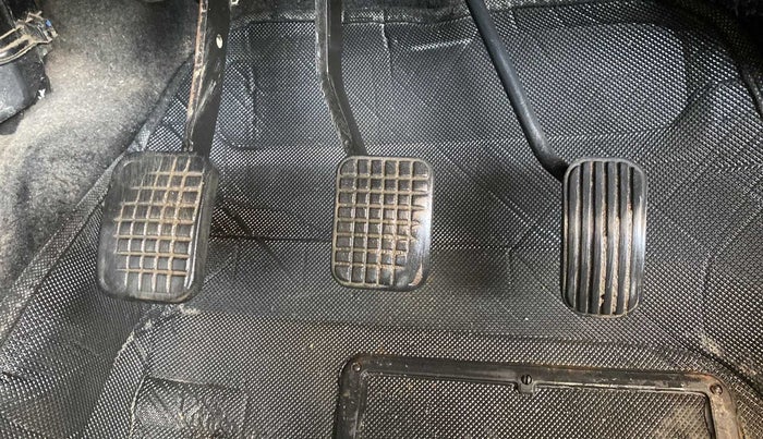2019 Tata Tiago XT DIESEL, Diesel, Manual, 1,13,660 km, Pedals