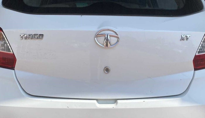 2019 Tata Tiago XT DIESEL, Diesel, Manual, 1,13,660 km, Dicky (Boot door) - Weather strip has minor damage