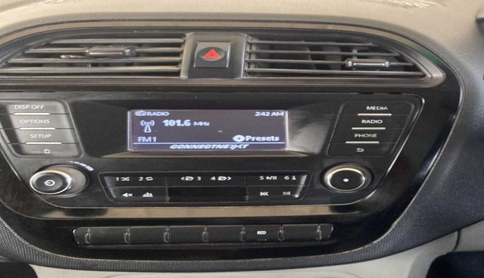 2019 Tata Tiago XT DIESEL, Diesel, Manual, 1,13,660 km, AC Unit - Front vent has minor damage