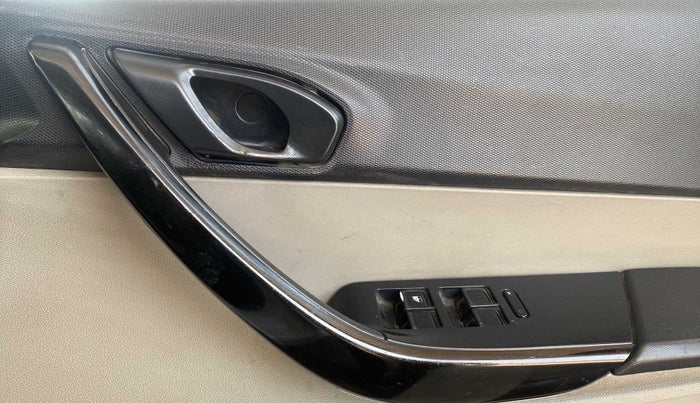 2019 Tata Tiago XT DIESEL, Diesel, Manual, 1,13,660 km, Driver Side Door Panels Control