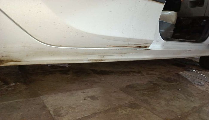 2019 Tata Tiago XT DIESEL, Diesel, Manual, 1,13,660 km, Right running board - Minor scratches