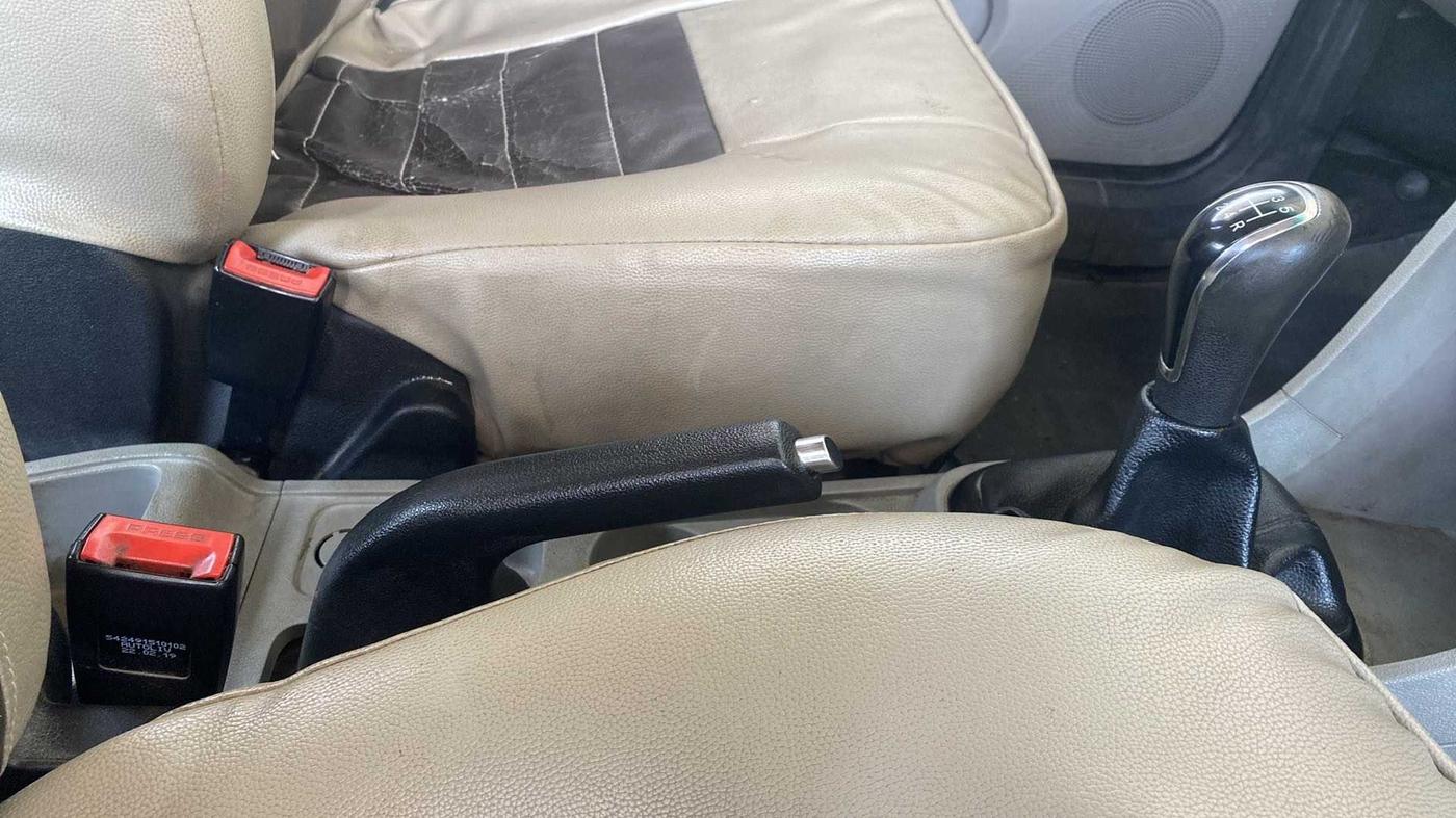 2019 Tata Tiago XT DIESEL, Diesel, Manual, 1,13,660 km, Gear Lever