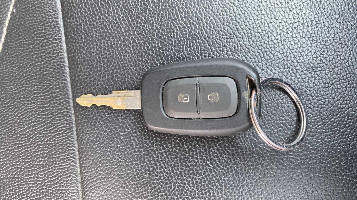2021 Renault Kwid RXT 1.0 (O), Petrol, Manual, 10,664 km, Key Close Up
