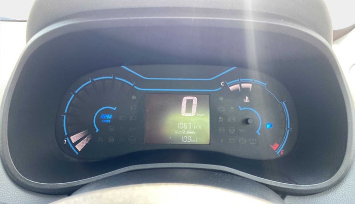 2021 Renault Kwid RXT 1.0 (O), Petrol, Manual, 10,664 km, Odometer Image