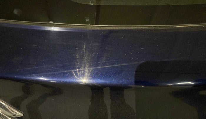 2021 Maruti Swift VXI, Petrol, Manual, 30,004 km, Dicky (Boot door) - Minor scratches