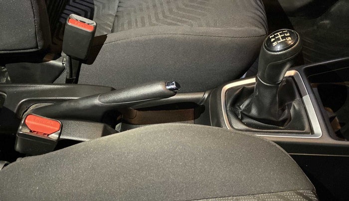 2021 Maruti Swift VXI, Petrol, Manual, 30,004 km, Gear Lever