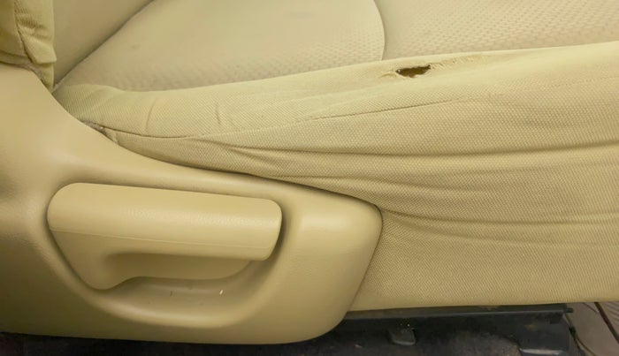 2017 Honda Amaze 1.5L I-DTEC E, Diesel, Manual, 1,20,201 km, Driver Side Adjustment Panel