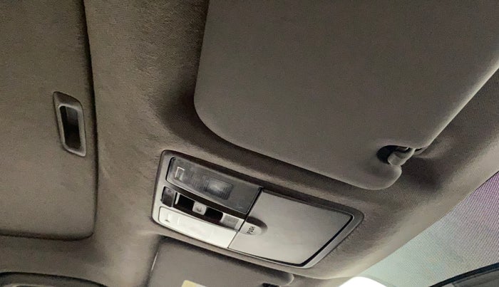 2018 Hyundai Creta SX AT 1.6 PETROL, Petrol, Automatic, 37,663 km, Ceiling - Sun Glass Holder not working