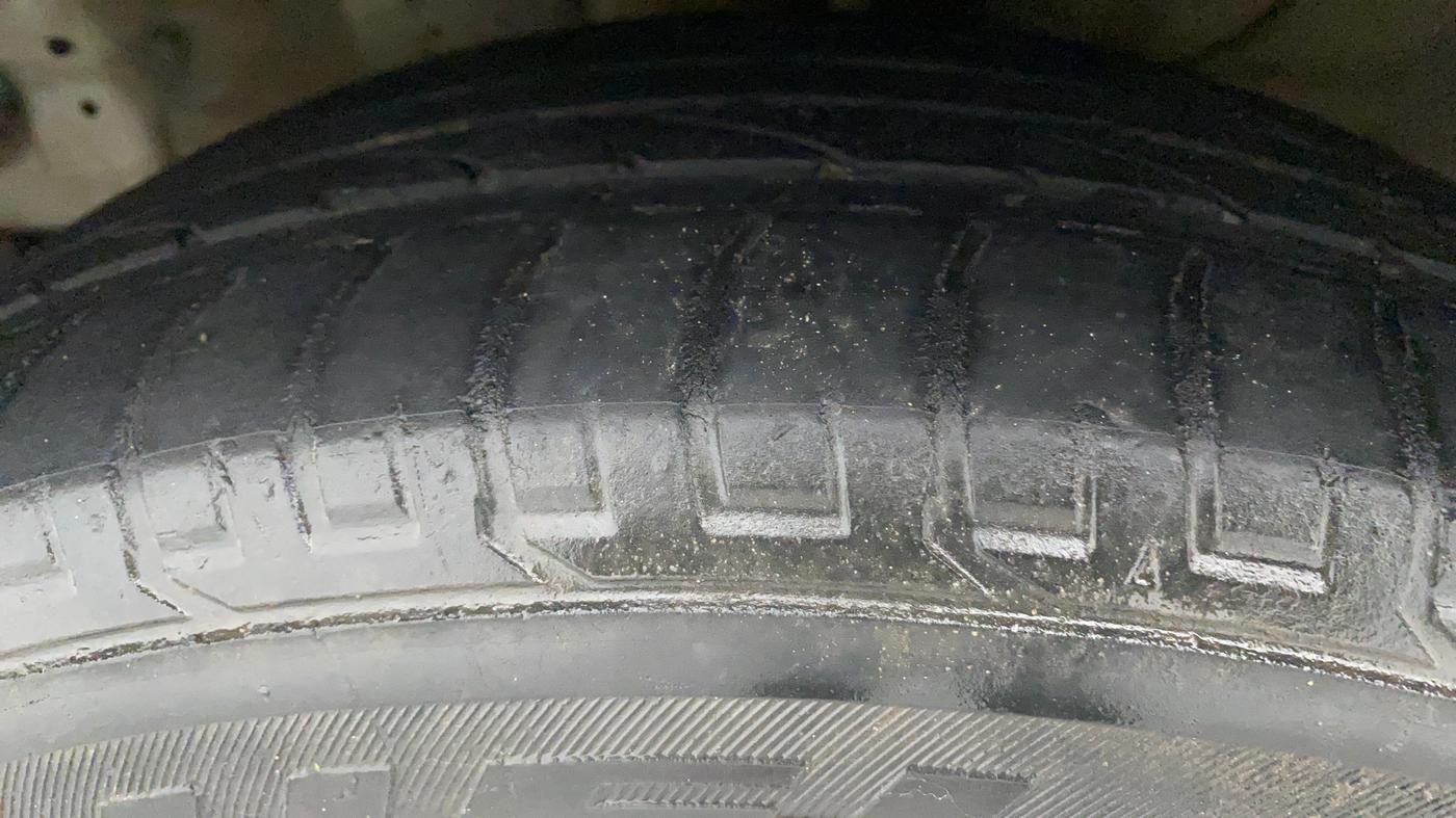 2018 Hyundai Creta SX AT 1.6 PETROL, Petrol, Automatic, 37,663 km, Left Front Tyre Tread