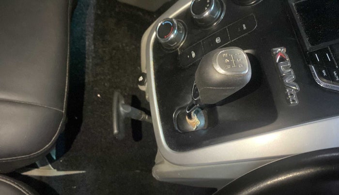 2017 Mahindra Kuv100 K6 PLUS D 6 STR, Diesel, Manual, 39,312 km, Gear Lever