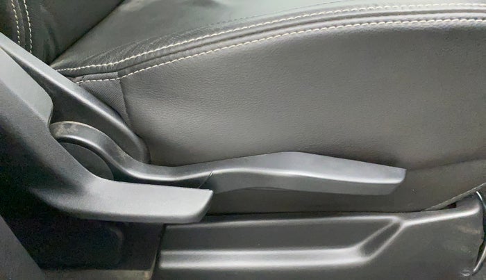 2021 Maruti XL6 ALPHA AT, Petrol, Automatic, 7,647 km, Driver Side Adjustment Panel