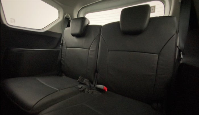 2021 Maruti XL6 ALPHA AT, Petrol, Automatic, 7,647 km, Third Seat Row ( optional )