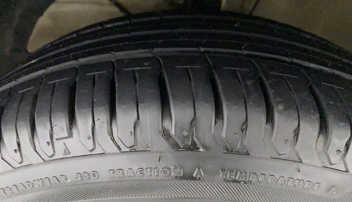 2021 Maruti XL6 ALPHA AT, Petrol, Automatic, 7,647 km, Left Front Tyre Tread