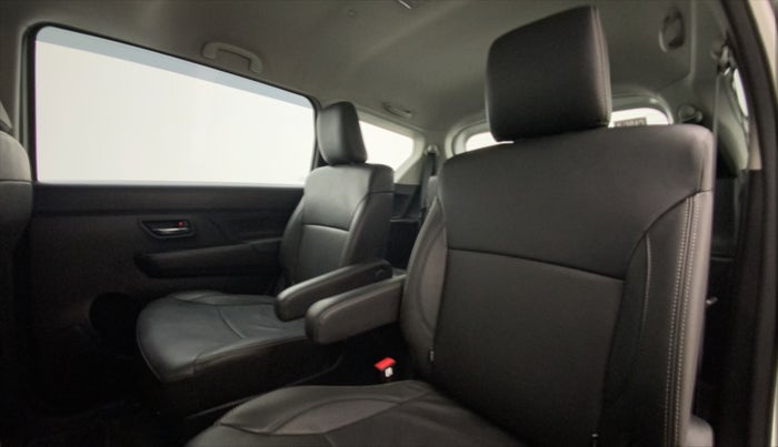 2021 Maruti XL6 ALPHA AT, Petrol, Automatic, 7,647 km, Right Side Rear Door Cabin