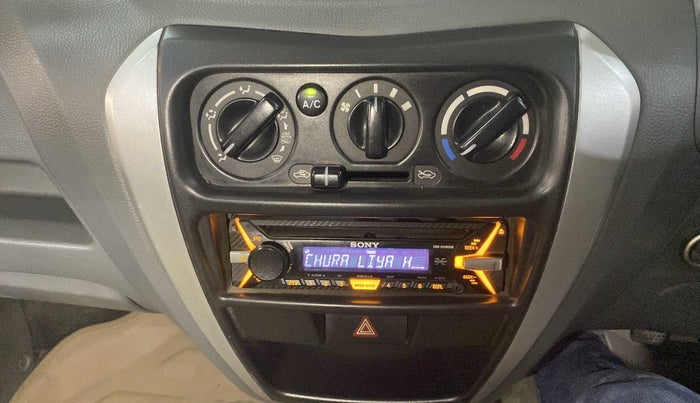 2016 Maruti Alto 800 LXI CNG, CNG, Manual, 82,369 km, AC Unit - Directional switch has minor damage