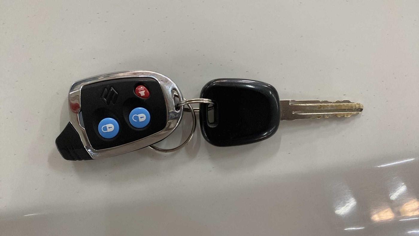 2016 Maruti Alto 800 LXI CNG, CNG, Manual, 82,369 km, Key Close Up