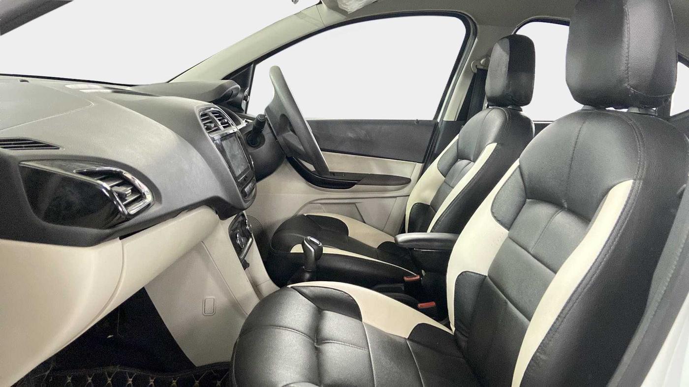 2022 Tata TIGOR XZ PLUS PETROL, Petrol, Manual, 45,571 km, Right Side Front Door Cabin