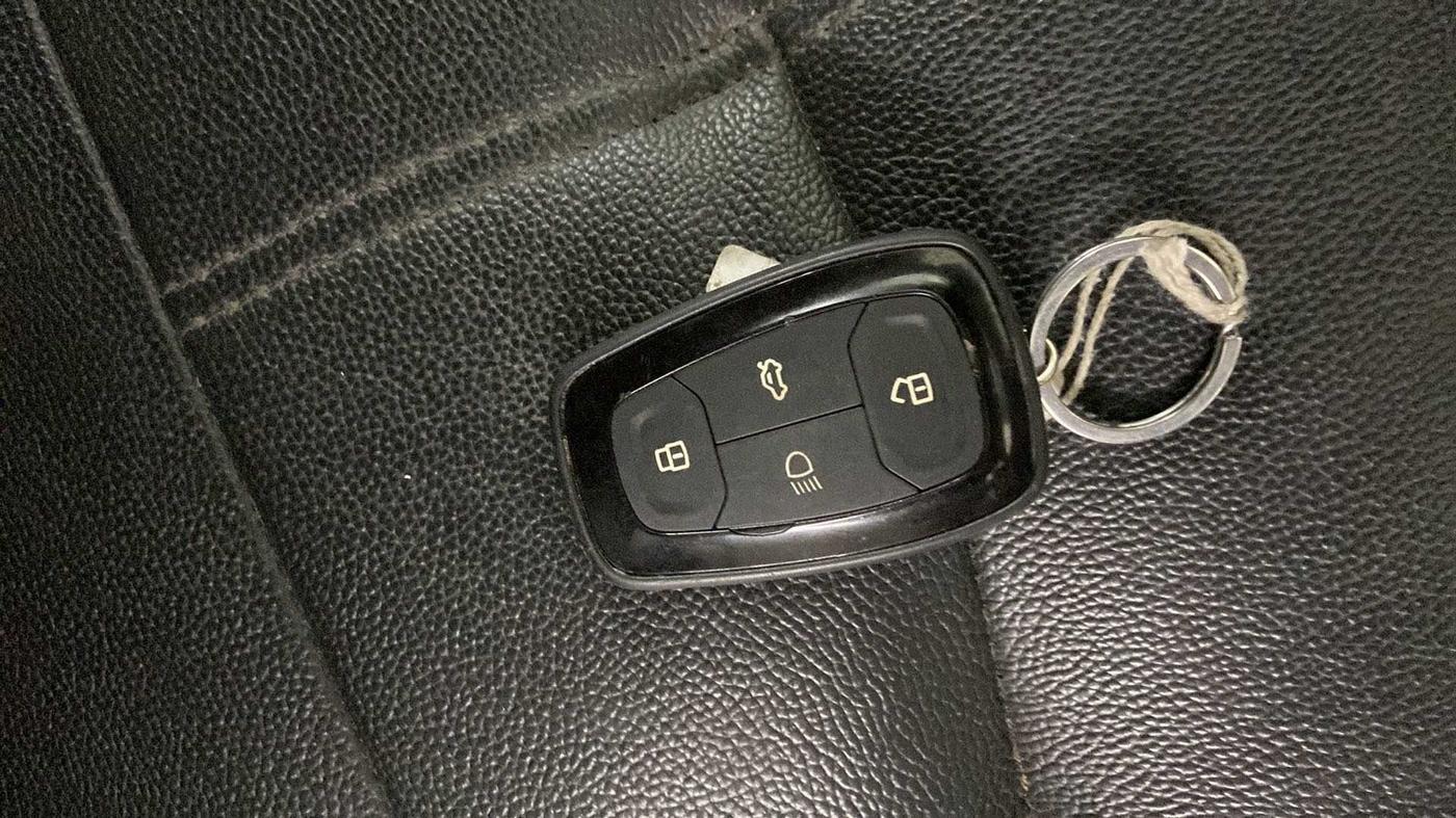 2022 Tata TIGOR XZ PLUS PETROL, Petrol, Manual, 45,571 km, Key Close Up
