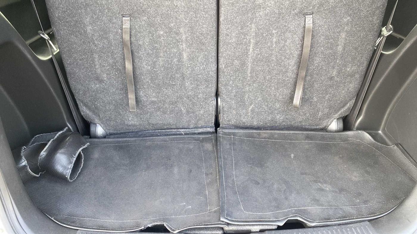 2022 Maruti XL6 ALPHA MT, Petrol, Manual, 12,328 km, Boot Inside