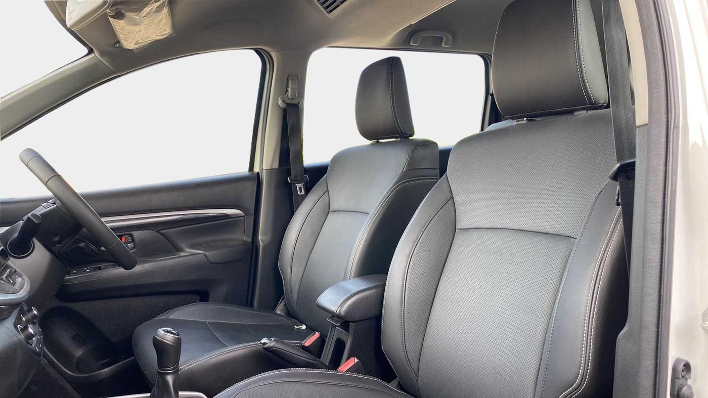 2022 Maruti XL6 ALPHA MT, Petrol, Manual, 12,328 km, Right Side Front Door Cabin