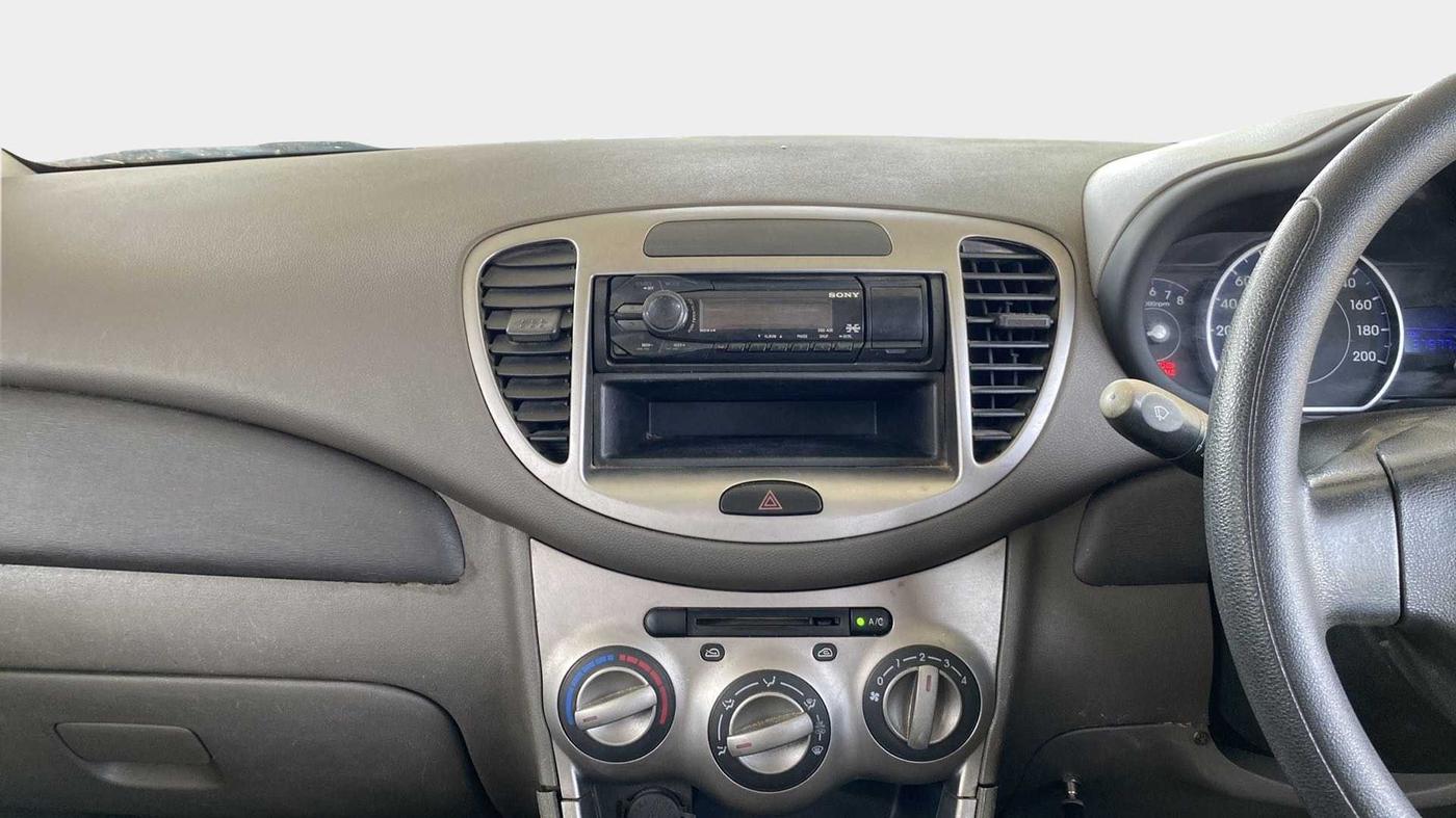 2012 Hyundai i10 ERA 1.1, Petrol, Manual, 37,947 km, Air Conditioner