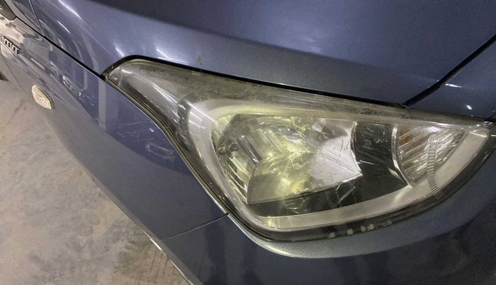 2015 Hyundai Xcent BASE 1.2, CNG, Manual, 1,22,656 km, Right headlight - Minor scratches