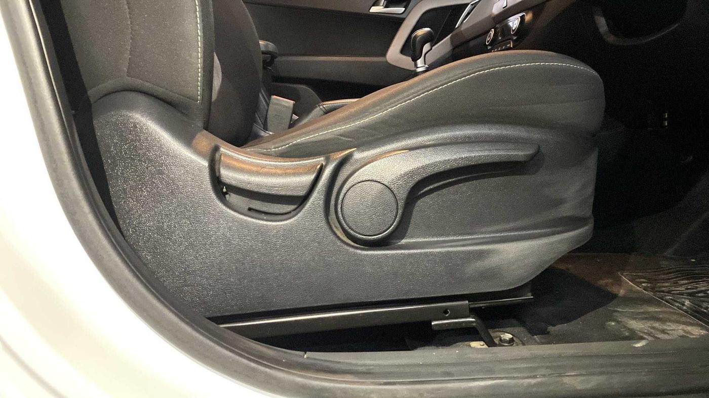 2020 Hyundai Creta SX 1.6 PETROL, Petrol, Manual, 21,011 km, Driver Side Adjustment Panel