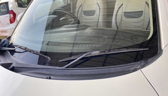 2018 Maruti Dzire VDI, Diesel, Manual, 64,171 km, Front windshield - Wiper nozzle not functional
