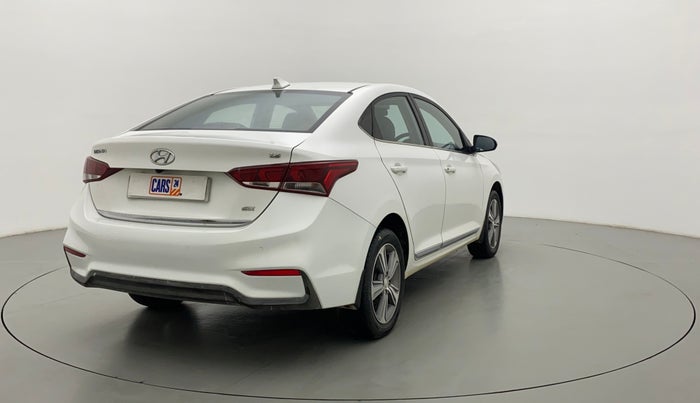 2018 Hyundai Verna 1.6 SX VTVT, Petrol, Manual, 40,298 km, Right Back Diagonal