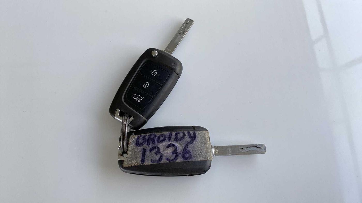 2018 Hyundai Verna 1.4 EX PETROL, Petrol, Manual, 13,798 km, Key Close Up