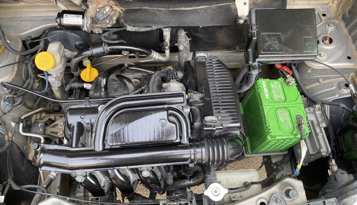 2016 Renault Kwid RXT 1.0 AMT (O), Petrol, Automatic, 60,202 km, Open Bonet