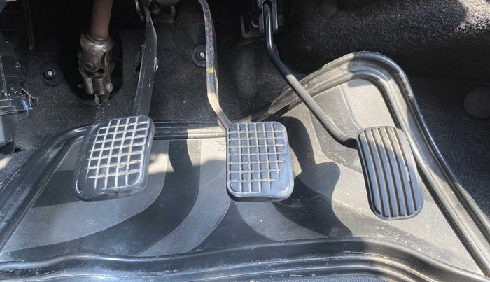 2019 Tata Tiago XE PETROL, Petrol, Manual, 24,060 km, Pedals