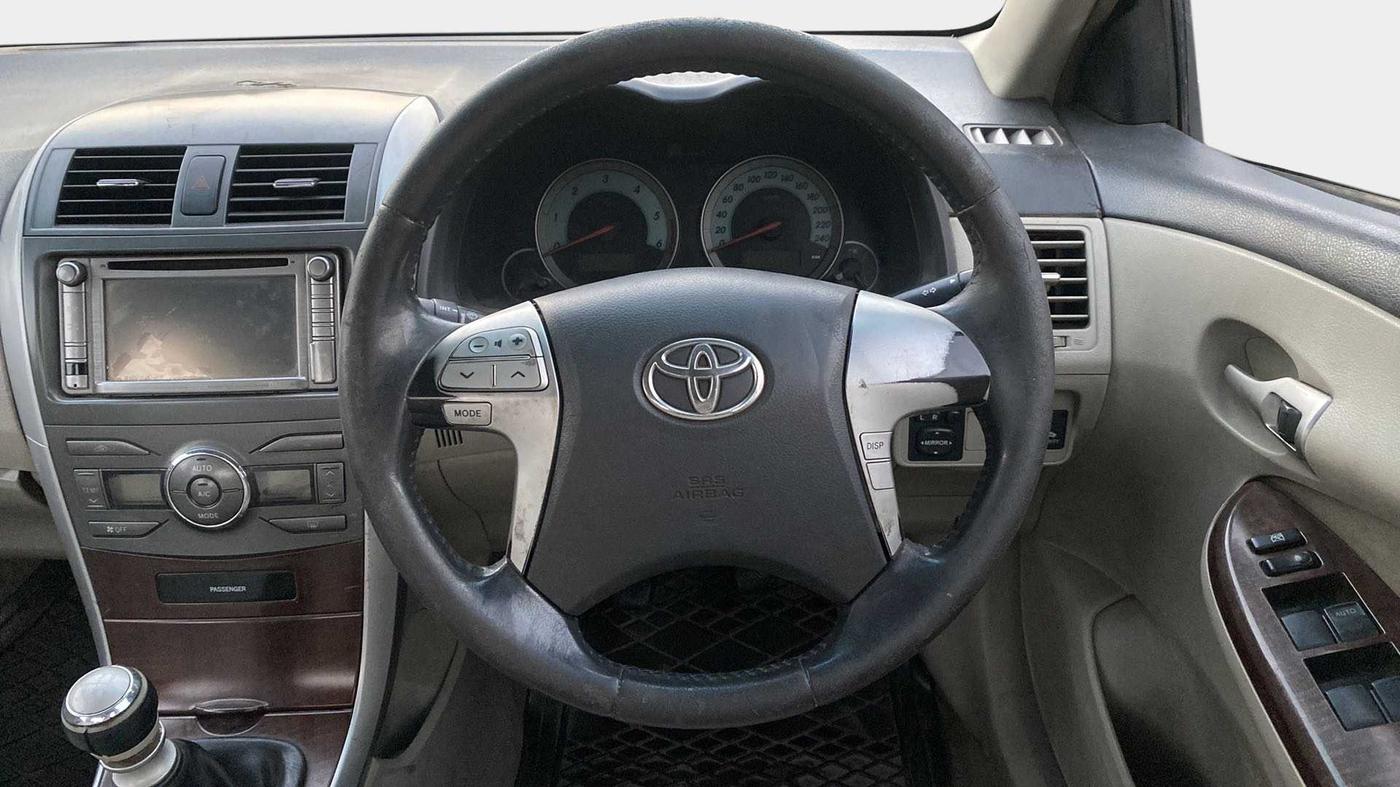 2012 Toyota Corolla Altis G DIESEL, Diesel, Manual, 1,00,173 km, Steering Wheel Close Up