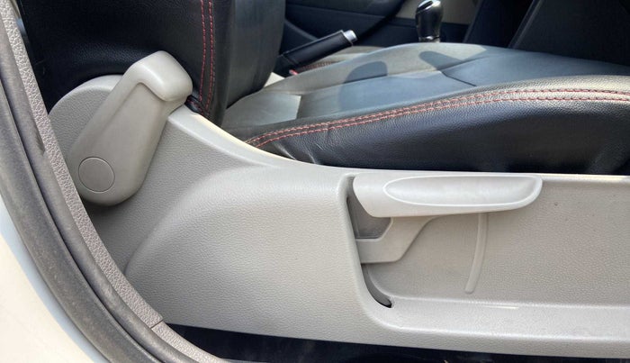 2013 Volkswagen Polo HIGHLINE1.2L, Petrol, Manual, 78,473 km, Driver Side Adjustment Panel