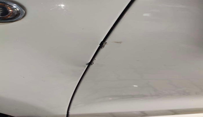 2013 Volkswagen Polo HIGHLINE1.2L, Petrol, Manual, 78,473 km, Front passenger door - Slight discoloration