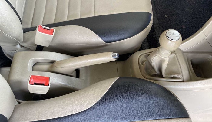 2013 Maruti Swift Dzire VXI, Petrol, Manual, 70,103 km, Gear Lever