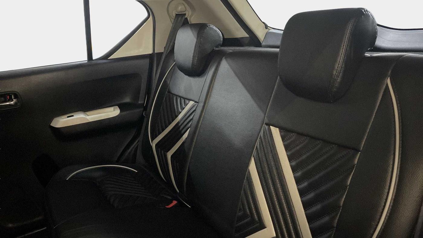 2020 Maruti IGNIS ALPHA 1.2, Petrol, Manual, 26,041 km, Right Side Rear Door Cabin